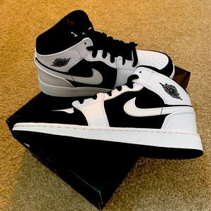 Nike air Jordan 1 Prada  and black size 6Y
